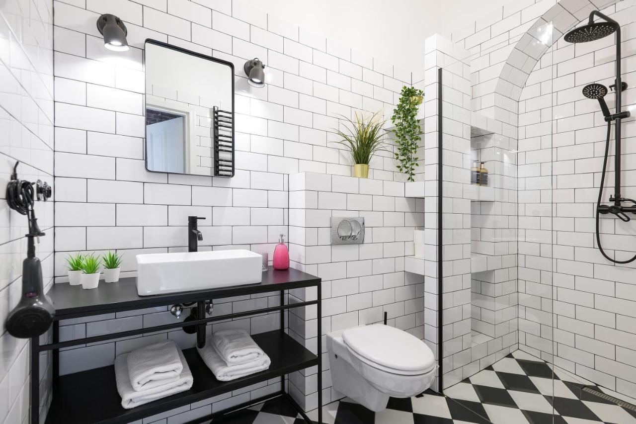 Discover Krakow Apartments - 3 Rakowicka St - Amazing Loft Near Main Station - Netflix 外观 照片
